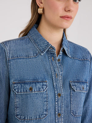 Chemise en denim boutonnée sur le devant Lt Denim Blasted